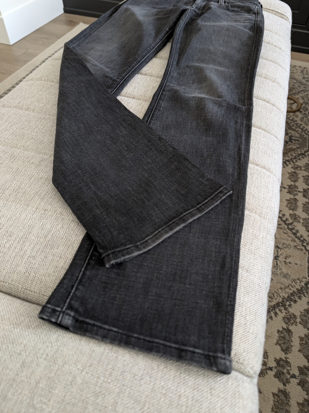 For All Mankind Black Washed Rhinestone Low Rise Straight Leg Jeans Size 24 - Picture 6 of 13